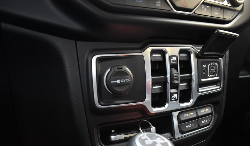 Jeep Wrangler 2023 4xe-SAHARA-PLUG-IN HYBRID full