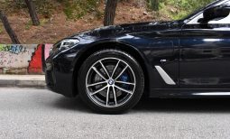 Bmw 530 2021 e-M PACKET-OΡΟΦΗ-CARBON SCHWARTZ-PLUG IN HYBRID full