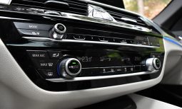 Bmw 530 2021 e-M PACKET-OΡΟΦΗ-CARBON SCHWARTZ-PLUG IN HYBRID full