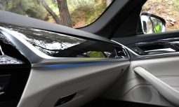 Bmw 530 2021 e-M PACKET-OΡΟΦΗ-CARBON SCHWARTZ-PLUG IN HYBRID full