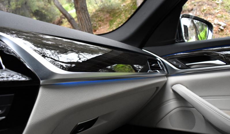 Bmw 530 2021 e-M PACKET-OΡΟΦΗ-CARBON SCHWARTZ-PLUG IN HYBRID full