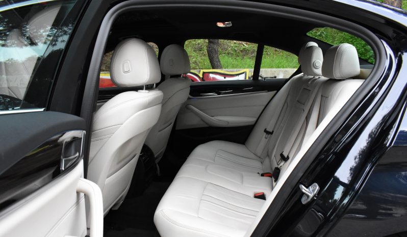 Bmw 530 2021 e-M PACKET-OΡΟΦΗ-CARBON SCHWARTZ-PLUG IN HYBRID full