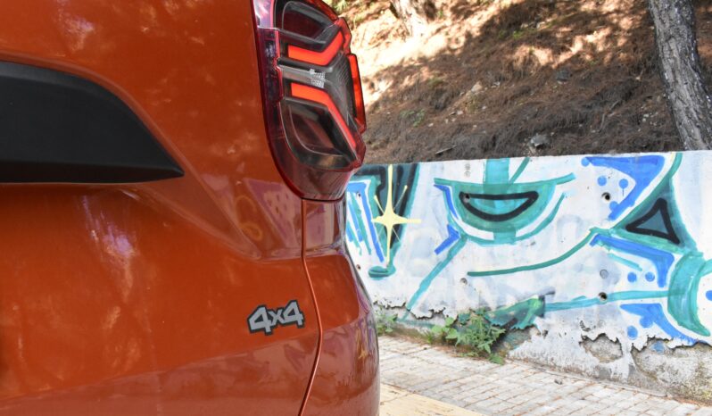 Dacia Duster 2023 1.5 DCI-JOURNEY-4X4 (AWD) full