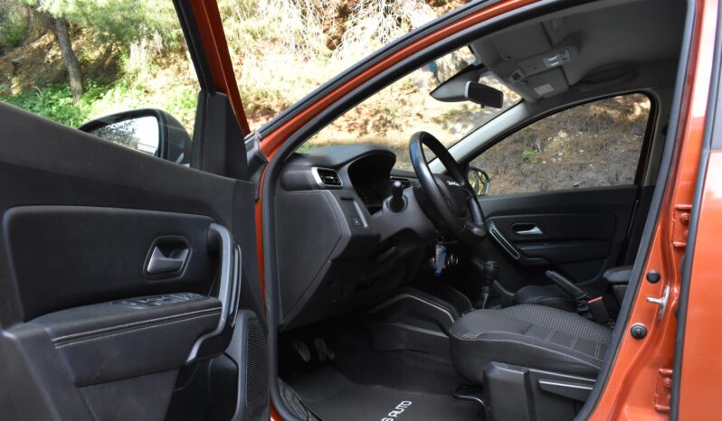 Dacia Duster 2023 1.5 DCI-JOURNEY-4X4 (AWD) full