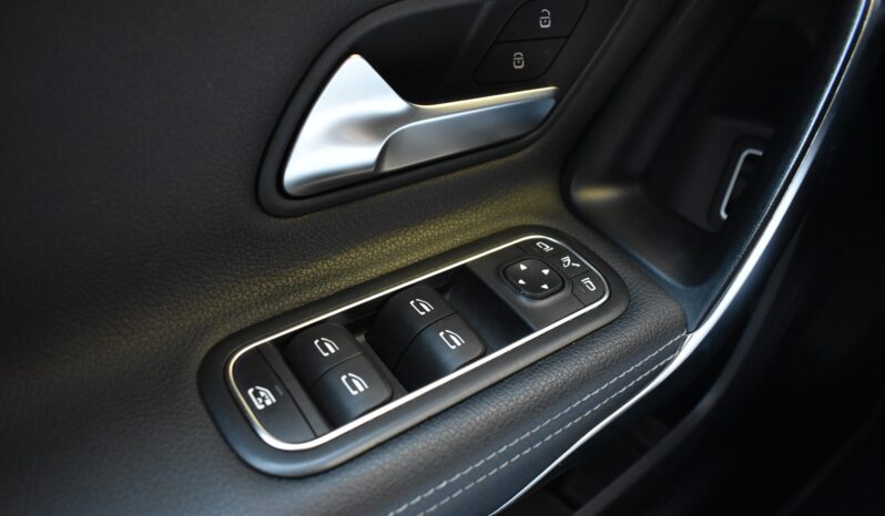 Mercedes-Benz A 250 2022 e-PLUG IN HYBRID-PROGRESSIVE-8 G DCT full