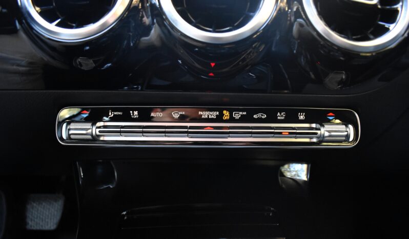 Mercedes-Benz A 250 2022 e-PLUG IN HYBRID-PROGRESSIVE-8 G DCT full