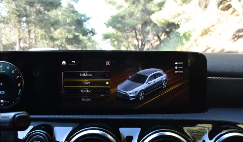 Mercedes-Benz A 250 2022 e-PLUG IN HYBRID-PROGRESSIVE-8 G DCT full