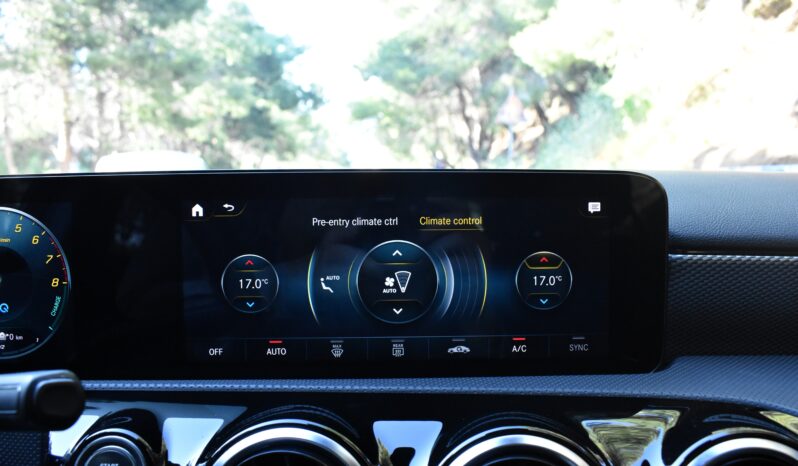 Mercedes-Benz A 250 2022 e-PLUG IN HYBRID-PROGRESSIVE-8 G DCT full