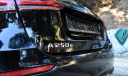 Mercedes-Benz A 250 2022 e-PLUG IN HYBRID-PROGRESSIVE-8 G DCT full