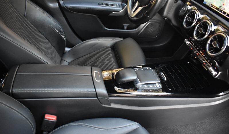 Mercedes-Benz A 250 2022 e-PLUG IN HYBRID-PROGRESSIVE-8 G DCT full